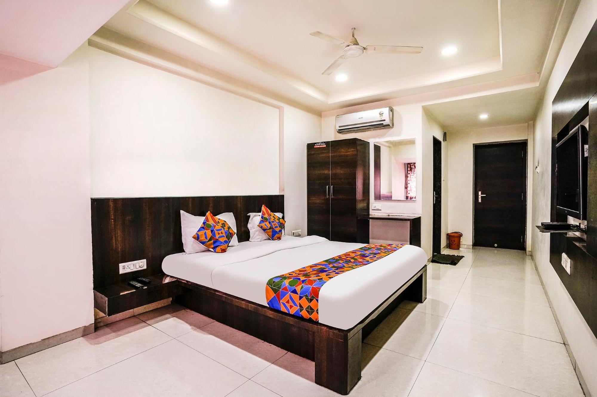 Fabexpress Raj Tourist Otel Nashik Dış mekan fotoğraf
