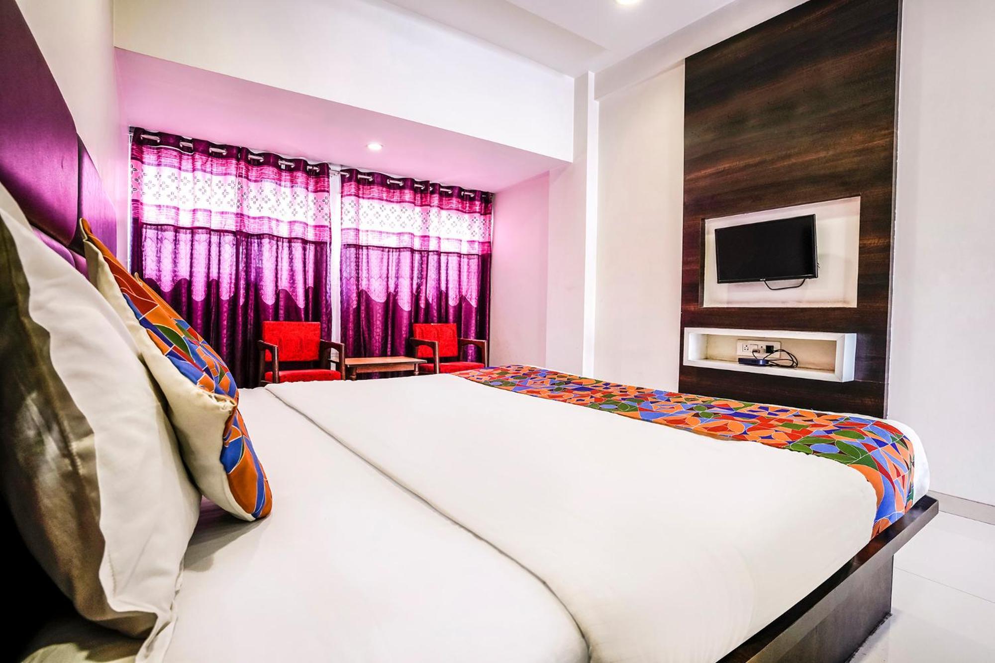Fabexpress Raj Tourist Otel Nashik Dış mekan fotoğraf