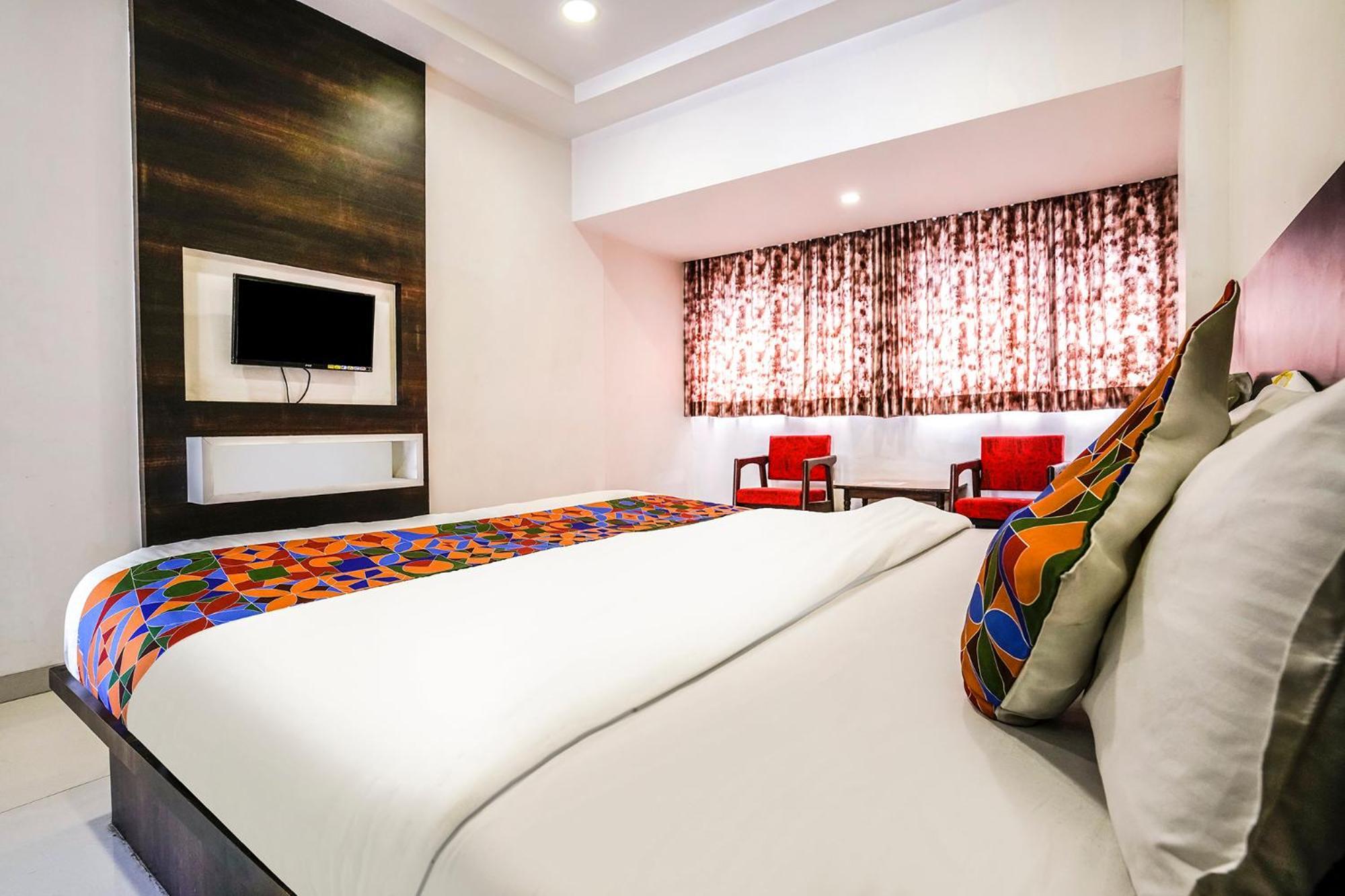 Fabexpress Raj Tourist Otel Nashik Dış mekan fotoğraf